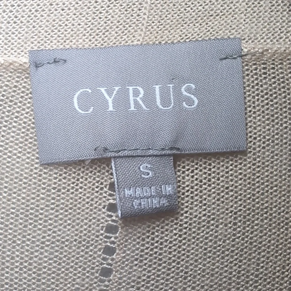 Cyrus Pointelle Knit Cardigan Sweater Small Cream Open Long Sleeve Lightweight - Picture 4 of 11